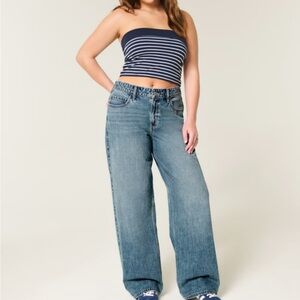 Hollister High Rise Baggy Jeans  BRAND NEW